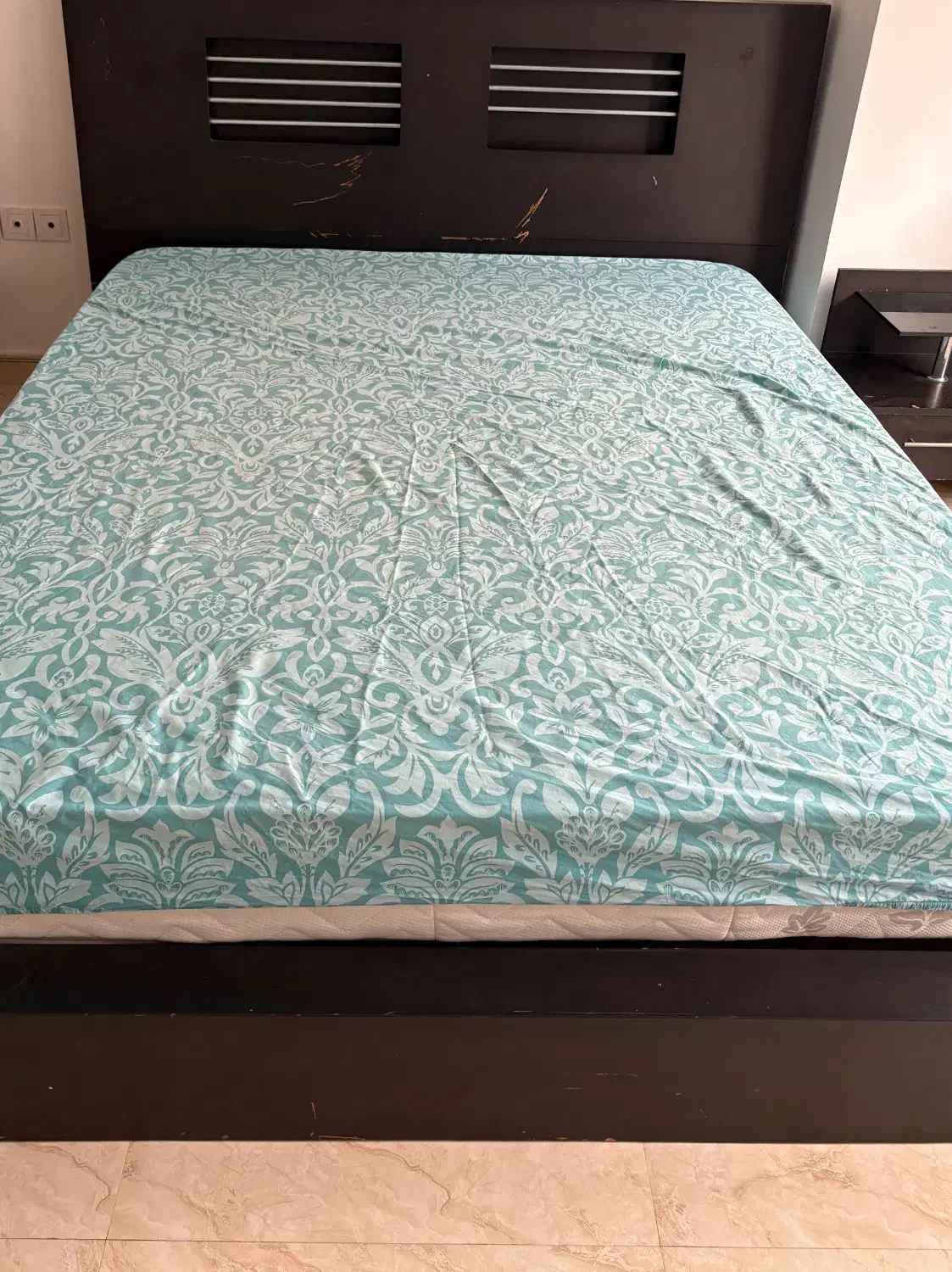 تخت ۲نفره بدون کفی|تخت و سرویس خواب|قائم‌شهر, |دیوار