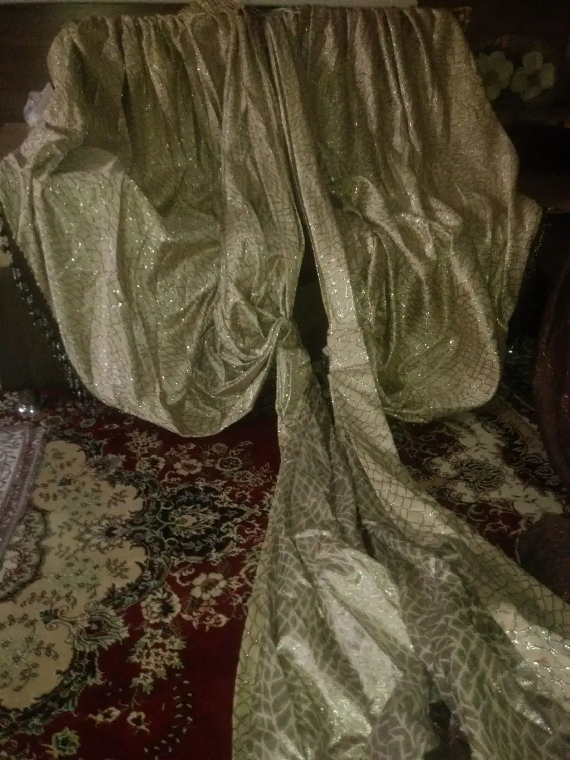 پرده سنگدوزی شده|پرده، رانر، رومیزی|تهران, سازمان آب|دیوار