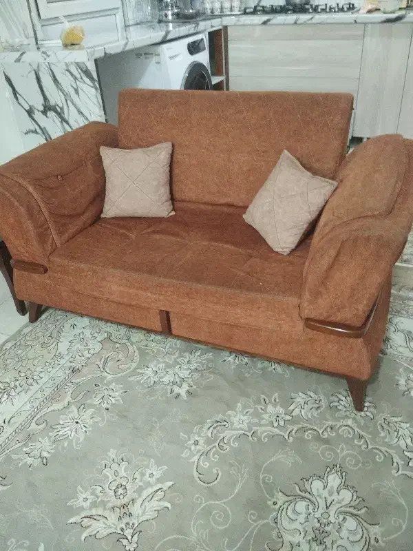 مبل 11نفره|مبلمان خانگی و میز عسلی|رباط‌کریم, مسکن مهر آبشناسان|دیوار