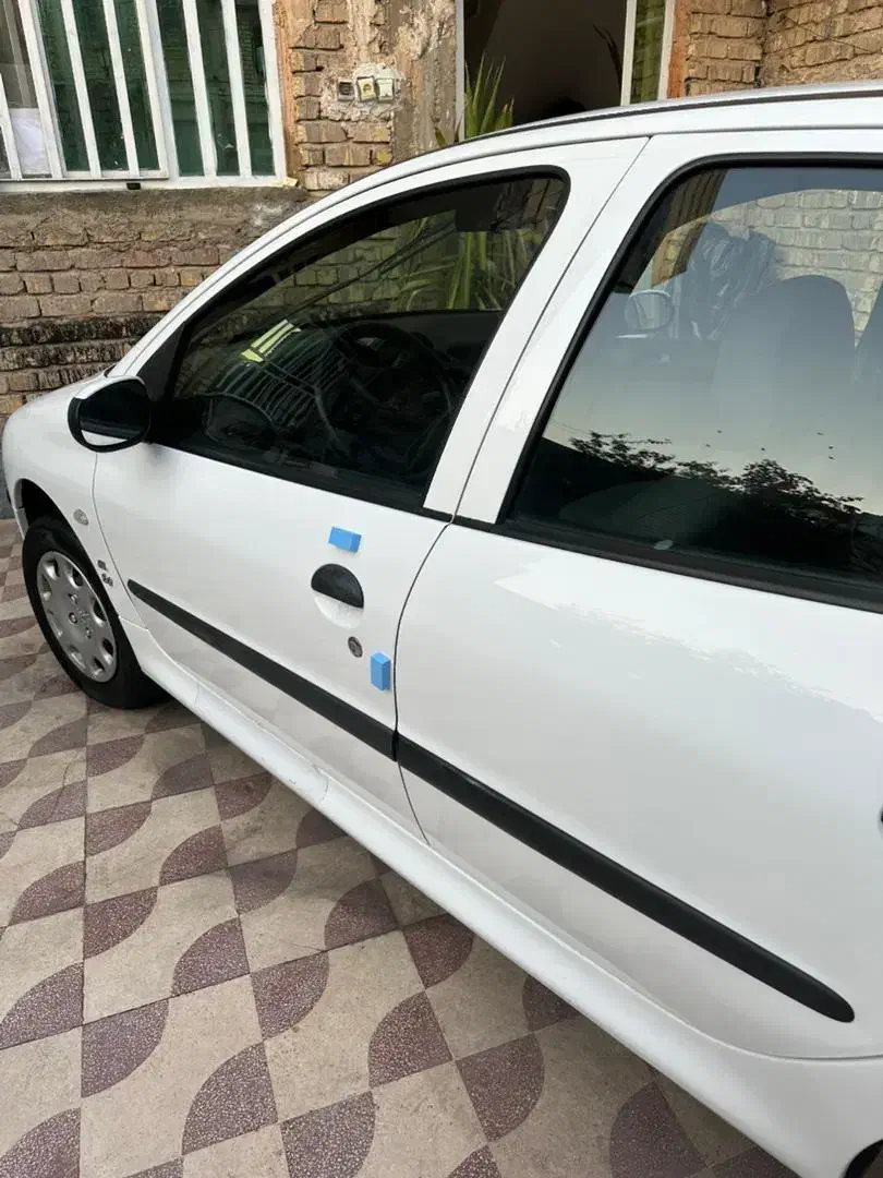 پژو۲۰۶،تیپ۲،تیو۳،مدل اخر ۱۴۰۱،تمام فابریک|خودرو سواری و وانت|شیراز, میانرود|دیوار