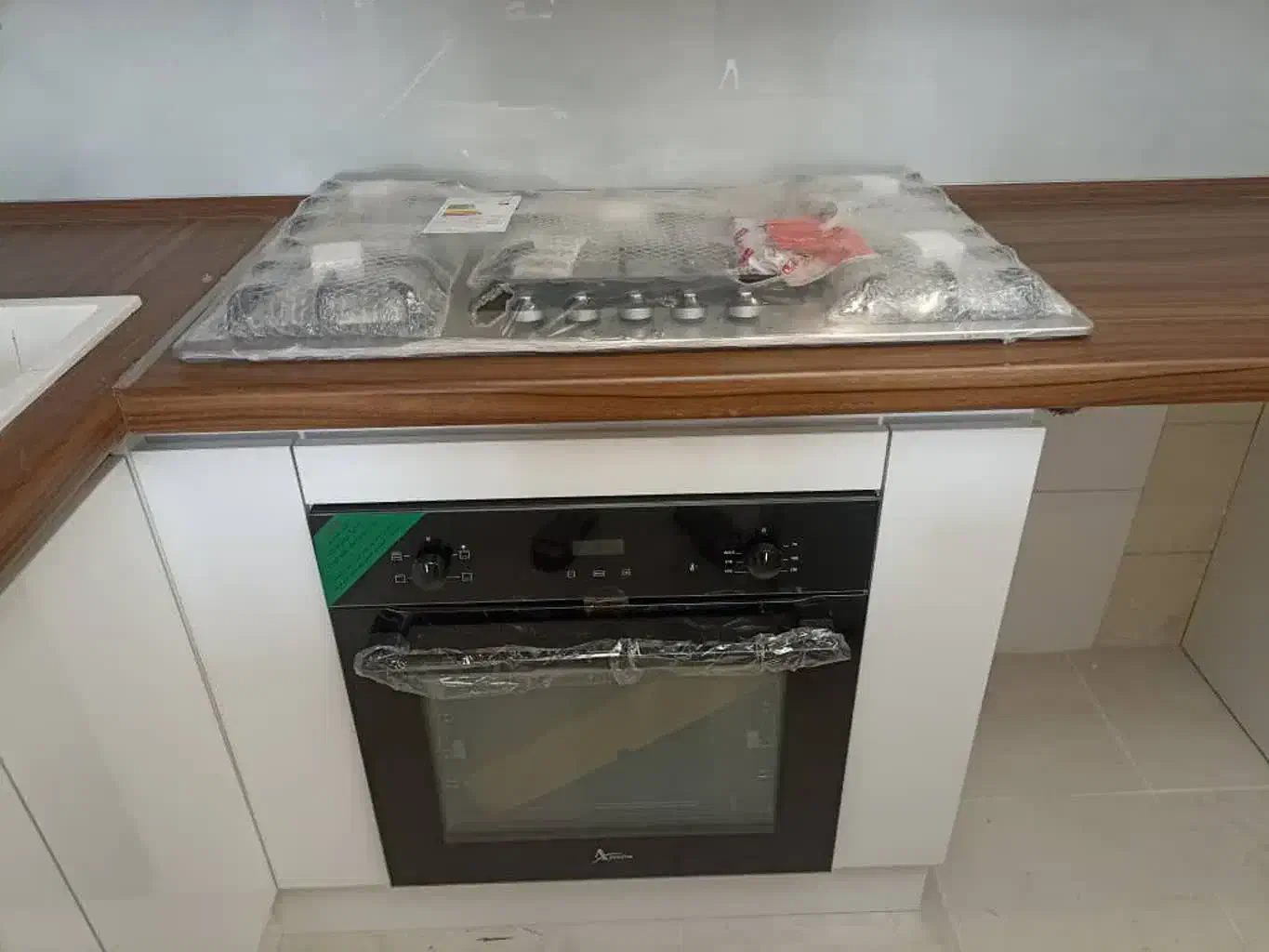 فربرقی|اجاق گاز و لوازم برقی پخت‌وپز|پرند, فاز ۵|دیوار