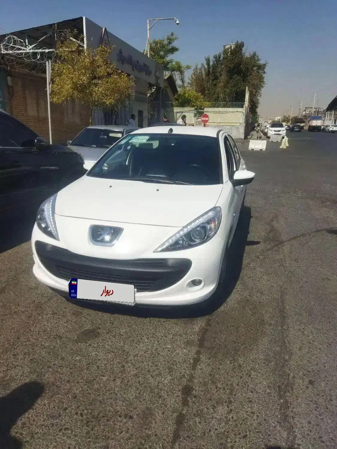 پژو ۲۰۷ اتومات مدل ۱۴۰۳ سقف فلز ارتقا یافته|خودرو سواری و وانت|کرج, عظیمیه|دیوار