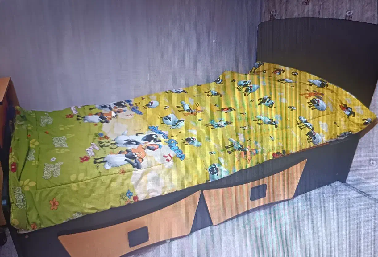 تخت|تخت و سرویس خواب|شیراز, زرهی|دیوار