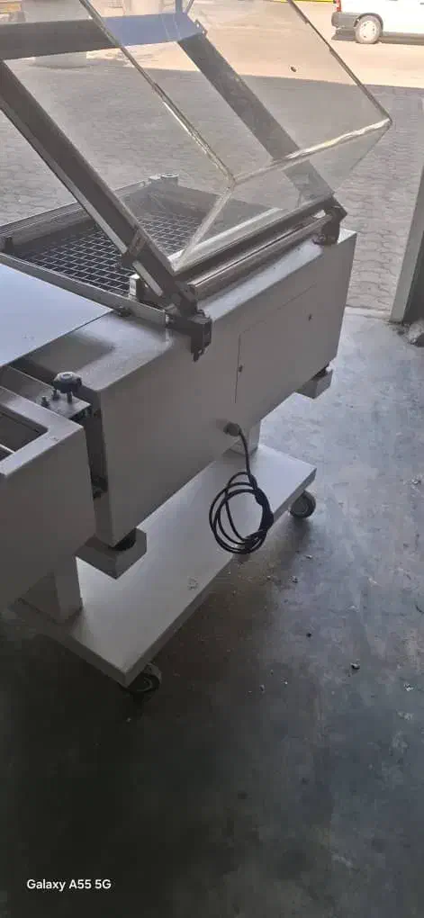 دستگاه بسته بندی شیرینگ. پک کابینی. درحدنو|ماشینآلات صنعتی|شریفآباد, |دیوار