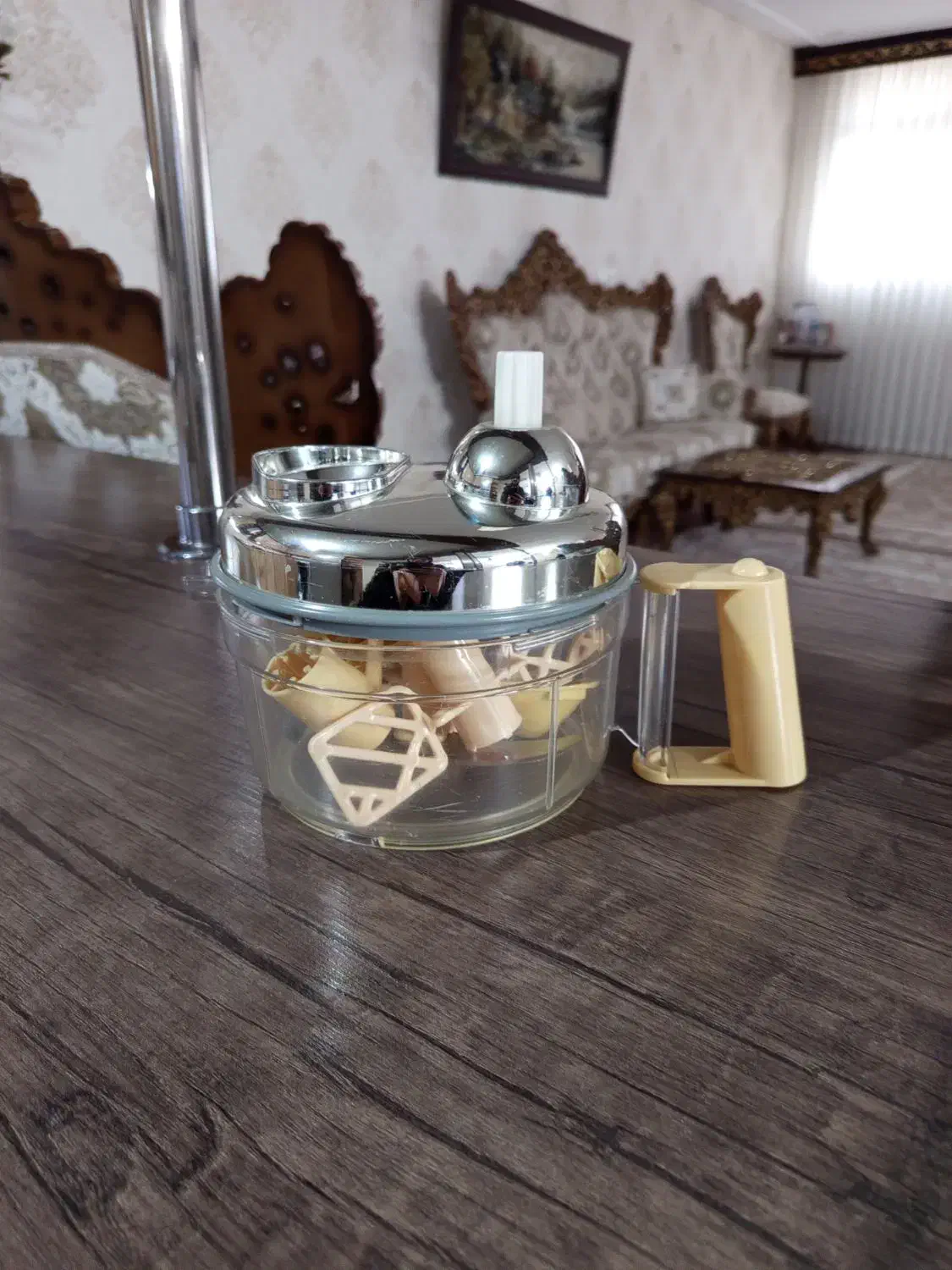 خردکن دستی|خردکن، آسیاب، غذاساز|اندیشه, اندیشه فاز ۱|دیوار