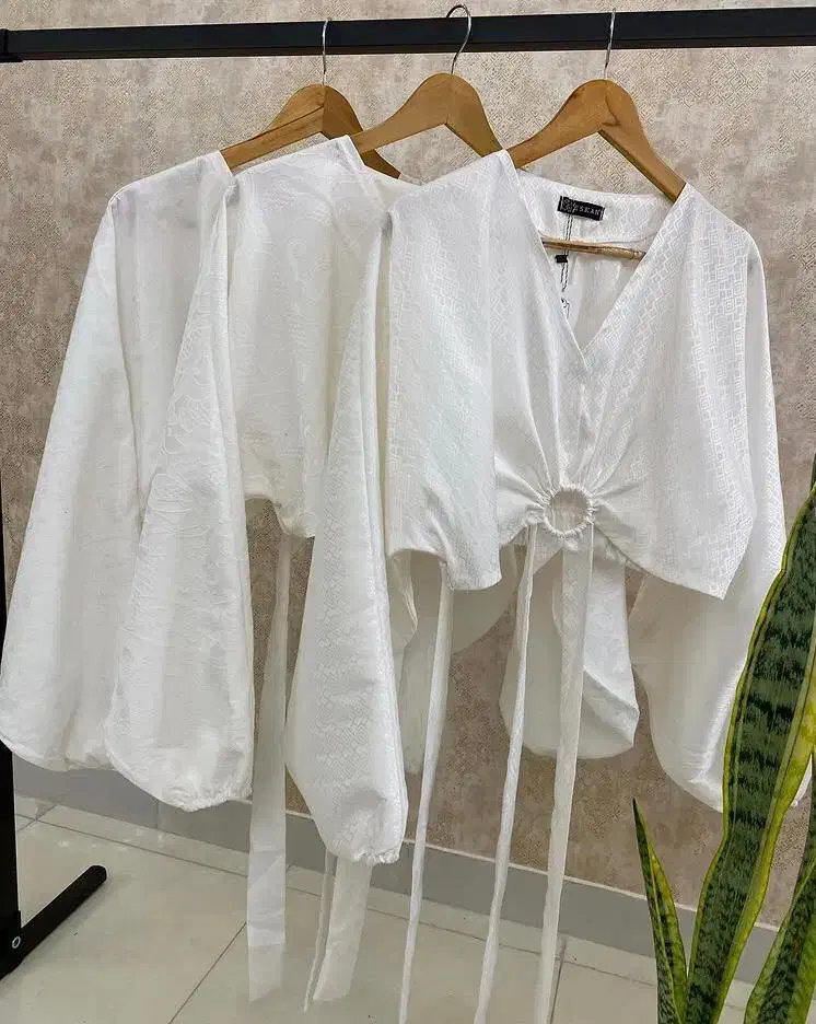 بعلت تغییر شغل|لباس|تربت جام, شاد|دیوار