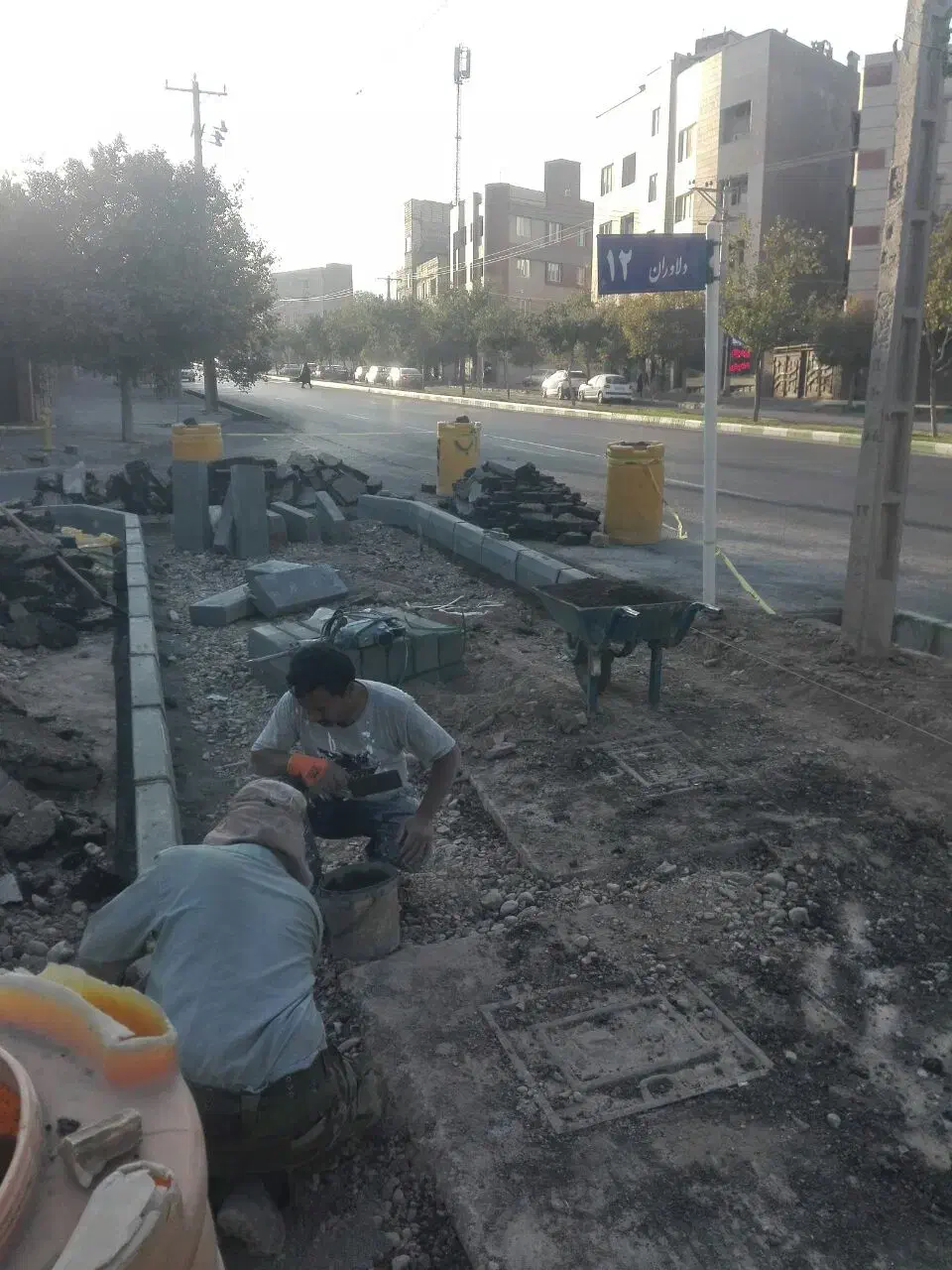 اوستا کار دائمی پروژه های شهرداری تایل و جدول|استخدام معماری، عمران و ساختمانی|مشهد, چهارچشمه|دیوار