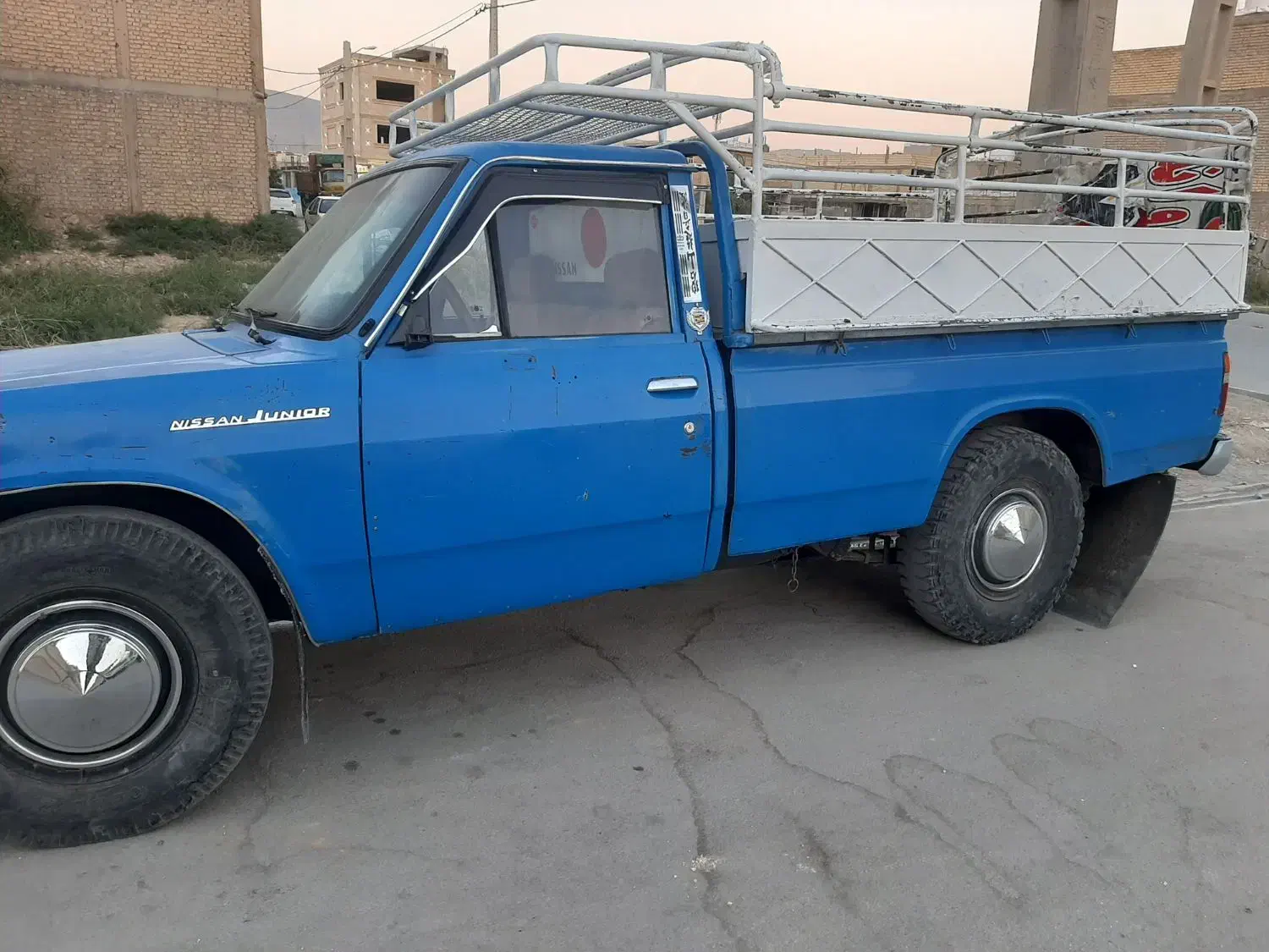 نیسان مدل ۸۲|خودرو سواری و وانت|شیراز, کفترک|دیوار