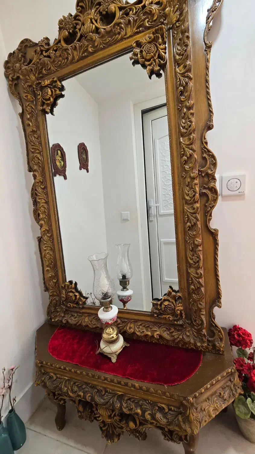 اینه قدیمی چوبی انتیک|بوفه، ویترین، کنسول|زرندیه, |دیوار