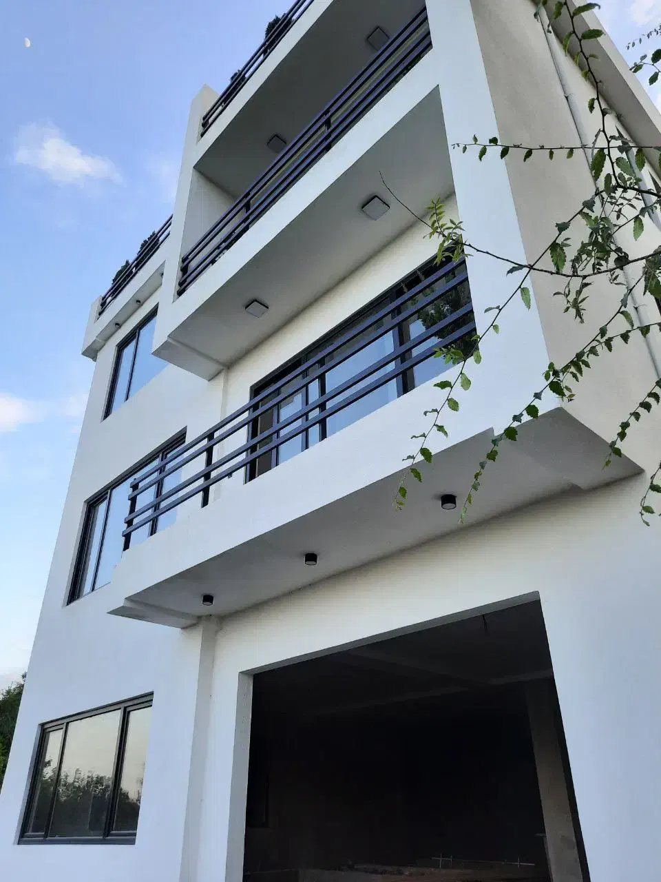 ساخت ویلا و خانه با کیفیت تضمینی|خدمات پیشه و مهارت|صومعهسرا, |دیوار