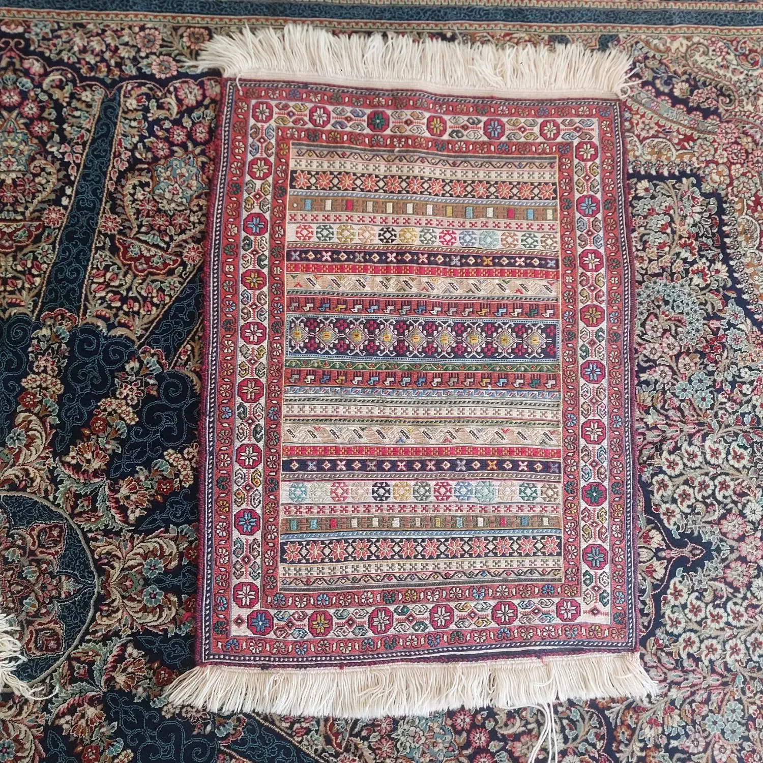 گلیم|گلیم، جاجیم، گبه|سیرجان, |دیوار