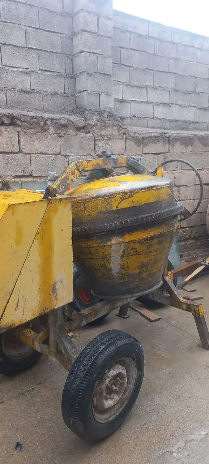 فروش یک دستگاه بتن گیر|مصالح و تجهیزات ساختمان|شاهین دژ, |دیوار