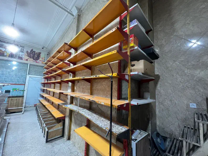 فروش قفسه سوپرمارکتی زیر قیمت|فروشگاه و مغازه|بهارستان, |دیوار