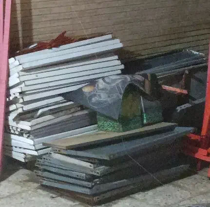 تعدادی قفسه فروشگاهی|کتابخانه، شلف، قفسه‌های دیواری|اهواز, کیانشهر|دیوار