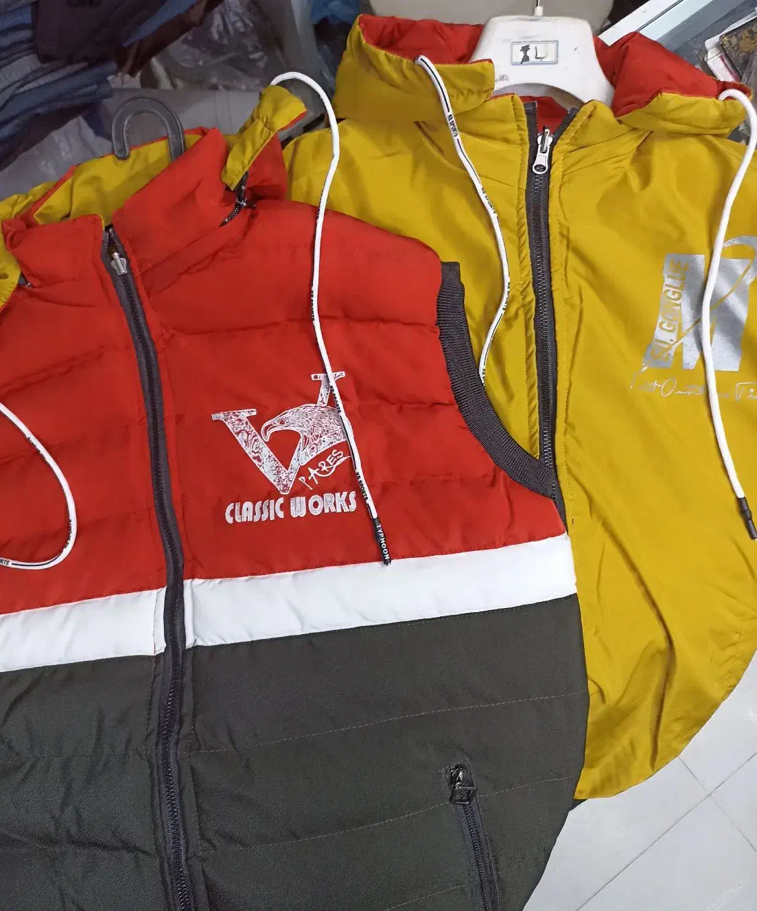 پافر|لباس|نیشابور, امام|دیوار