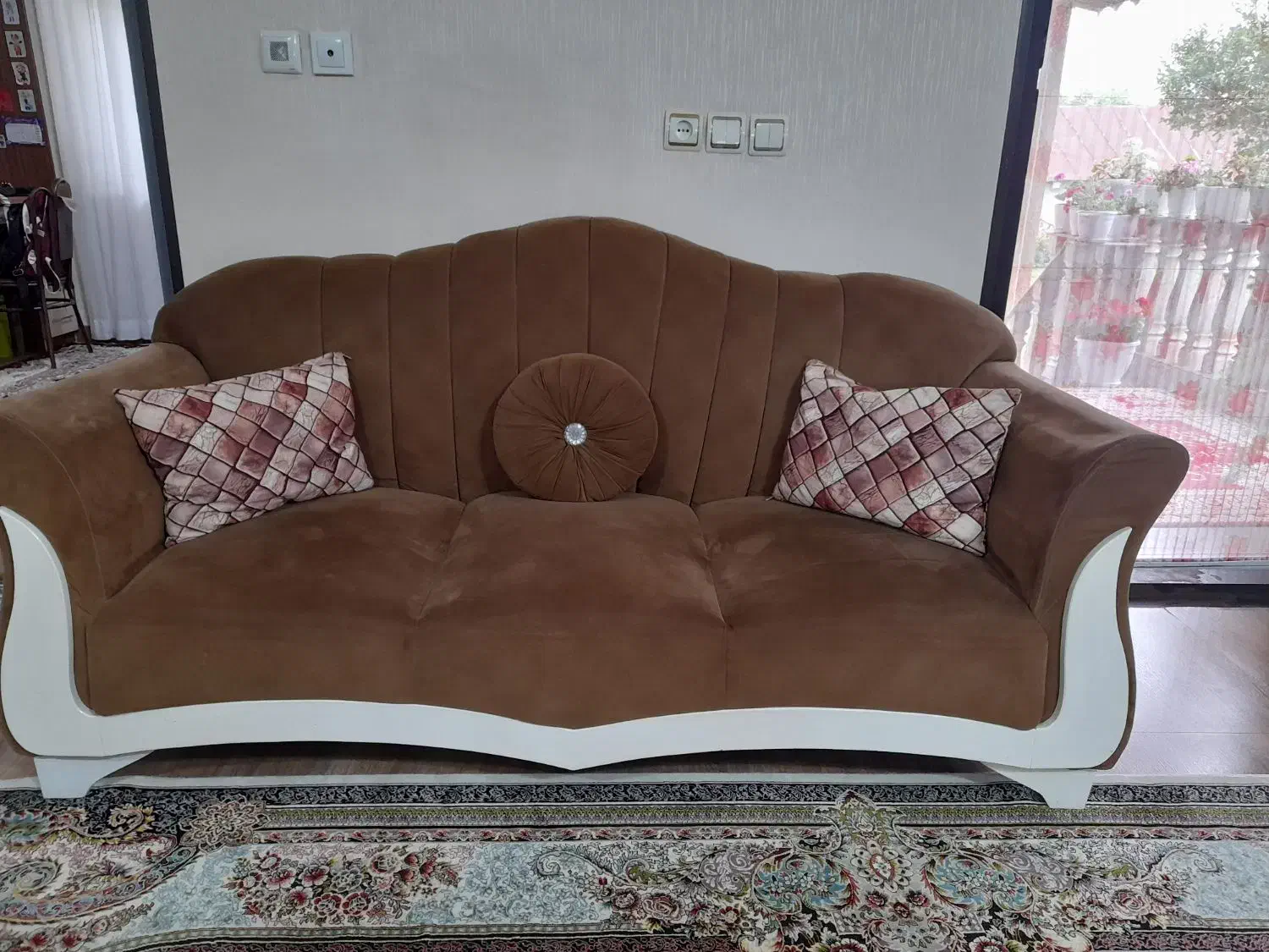 فروش مبلمان خانگی ۷ نفره|مبلمان خانگی و میز عسلی|گوراب زرمیخ, |دیوار