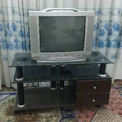 تلویزیون و زیر تلویزیون|تلویزیون و پروژکتور|اردبیل, |دیوار