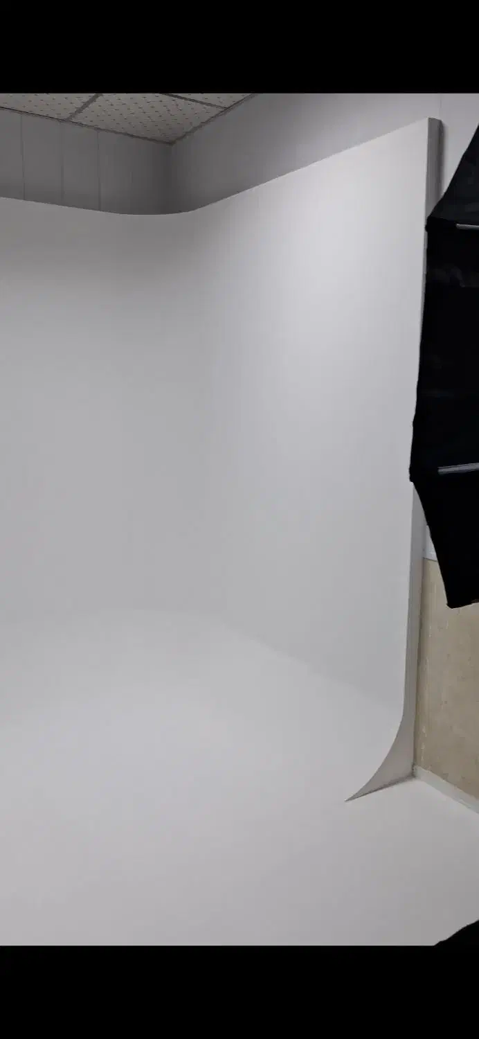 وایت روم / white room|اجارهٔ کوتاه‌مدت دفتر کار و فضای آموزشی|قم, سالاریه|دیوار