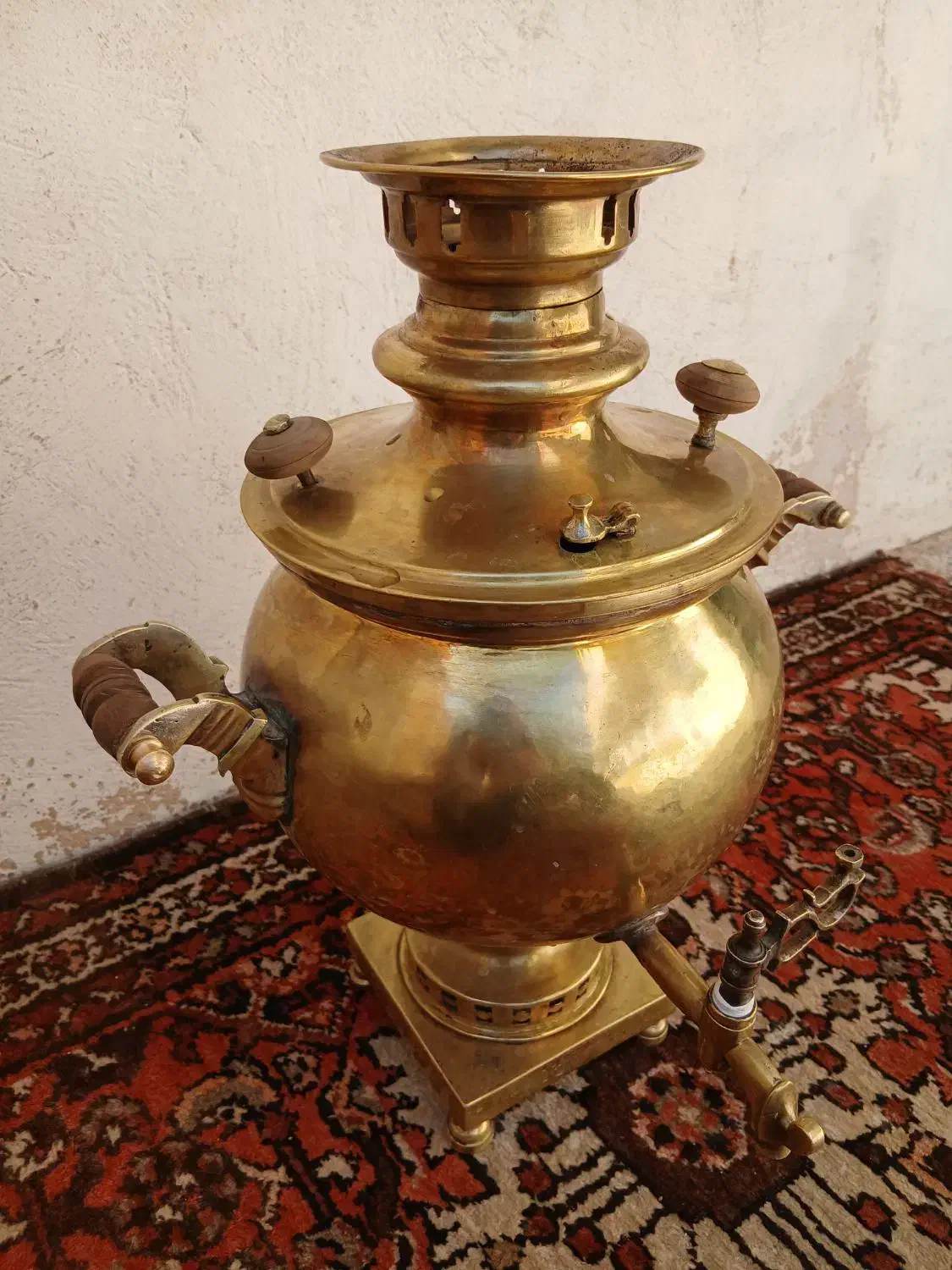 سماور ۴لیتری  روسی پاتاشوف|کلکسیون اشیاء عتیقه|کبودرآهنگ, |دیوار