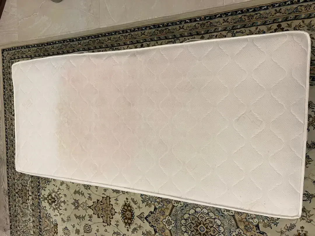 تشک تک نفره رویا.|تشک تختخواب|کاشان, فین بزرگ|دیوار