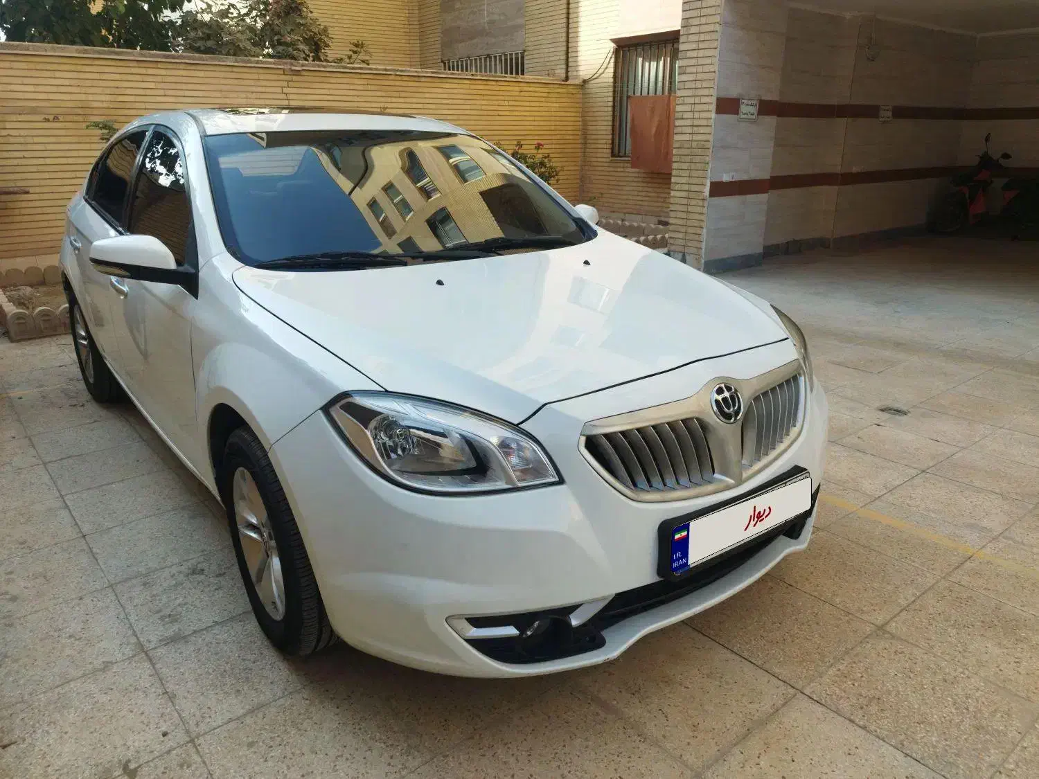 برلیانس 1500CC اتوماتیک|خودرو سواری و وانت|شاهین‌شهر, شهرک پردیس|دیوار