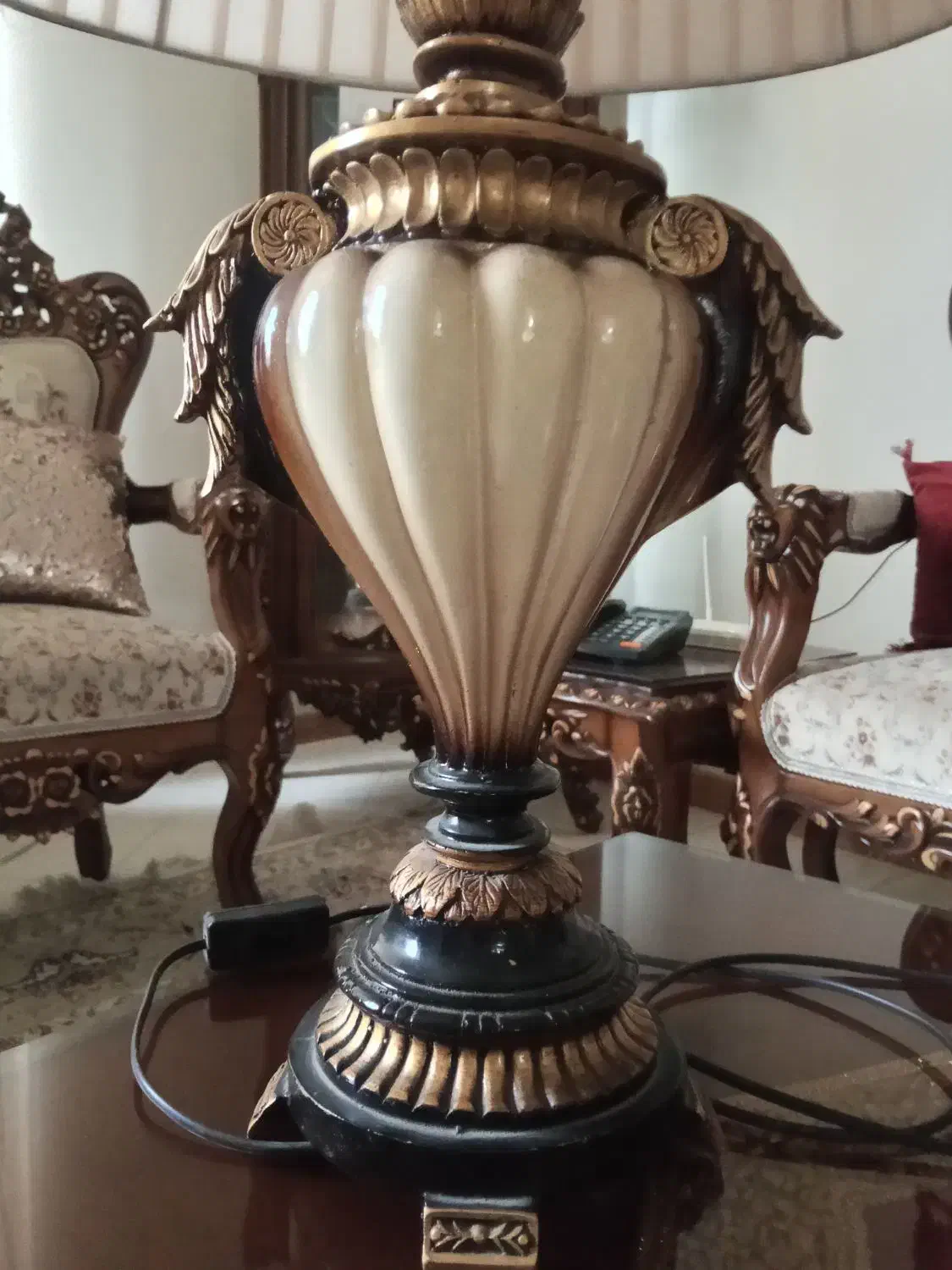 آباژور رومیزی|چراغ خواب و آباژور|اصفهان, باغ زیار|دیوار