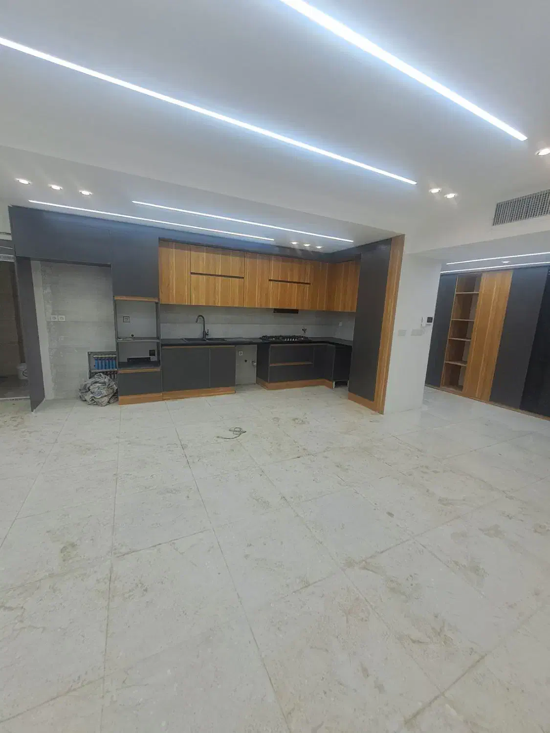 سه خوابه ملکی /کم واحد /جنوبی|فروش آپارتمان|شیراز, صنایع الکترونیک|دیوار