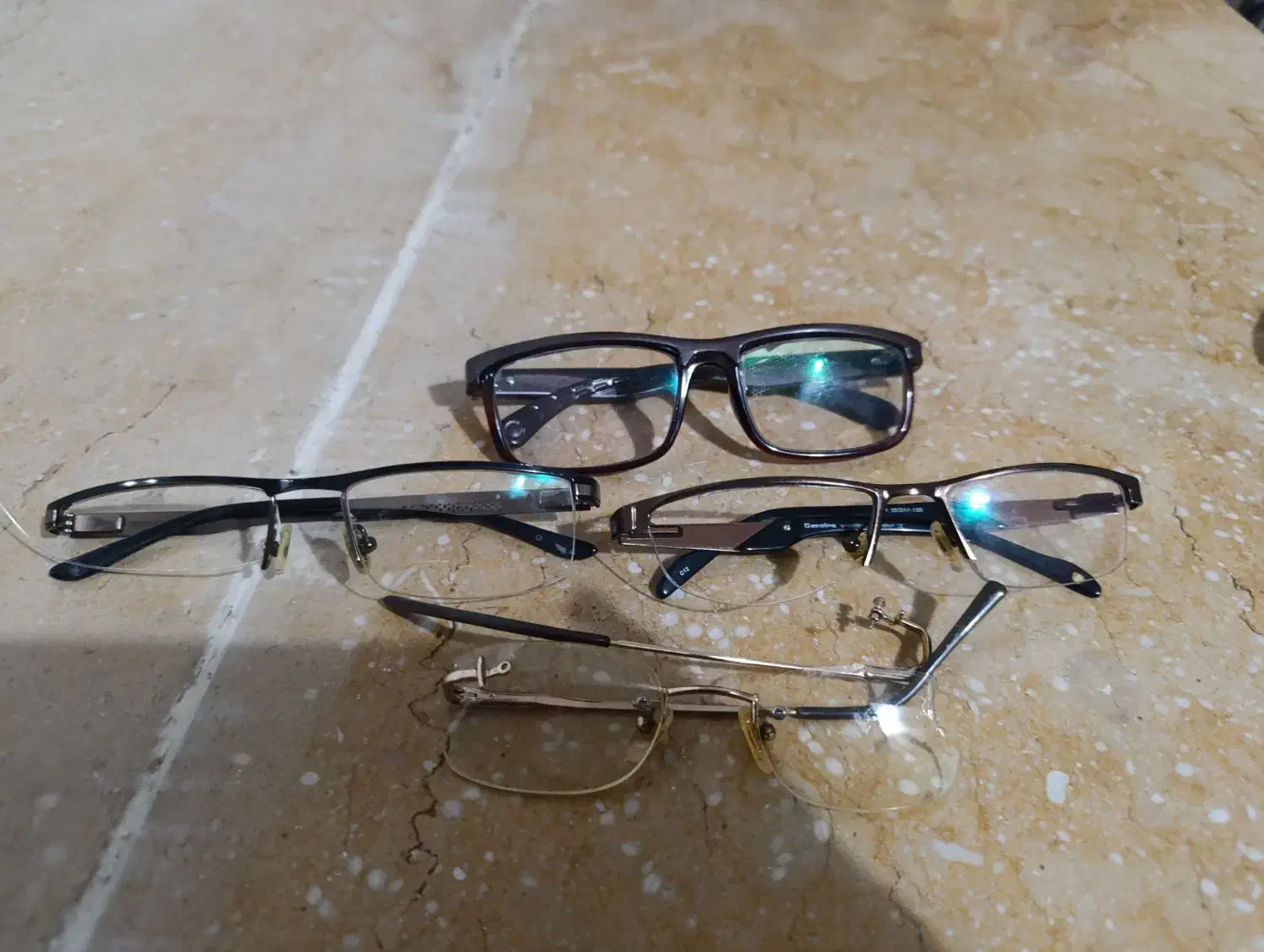 عینک|زیورآلات و اکسسوری|کرمان, |دیوار