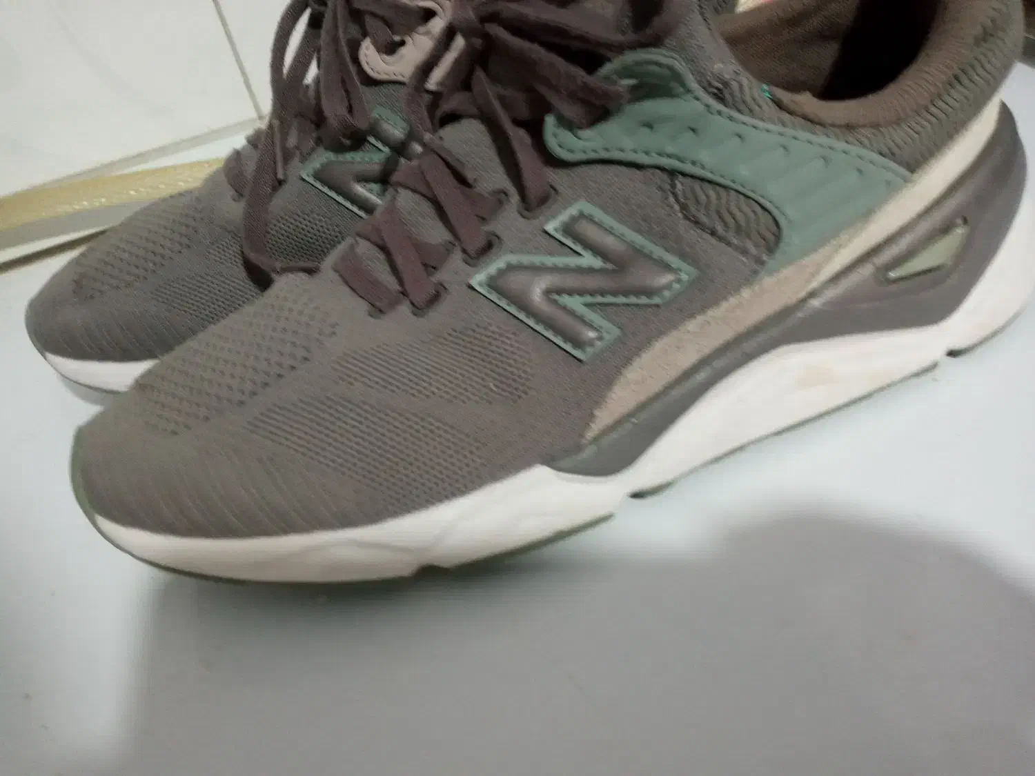 کتونی|کیف، کفش، کمربند|نهاوند, |دیوار