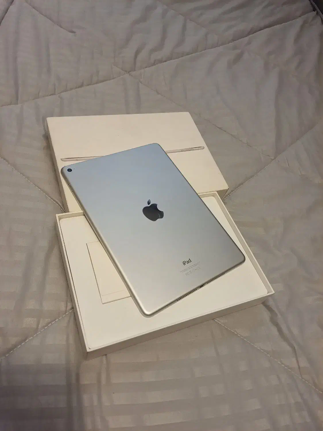 آیپد ایر ۲ ipad air2 بسیار تمیز شارژر و کابل اصلی|تبلت|تهران, آسمان|دیوار