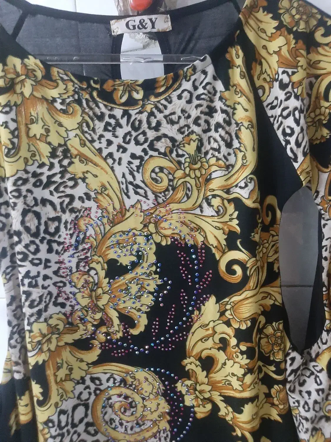 شومیز|لباس|تهران, تسلیحات|دیوار