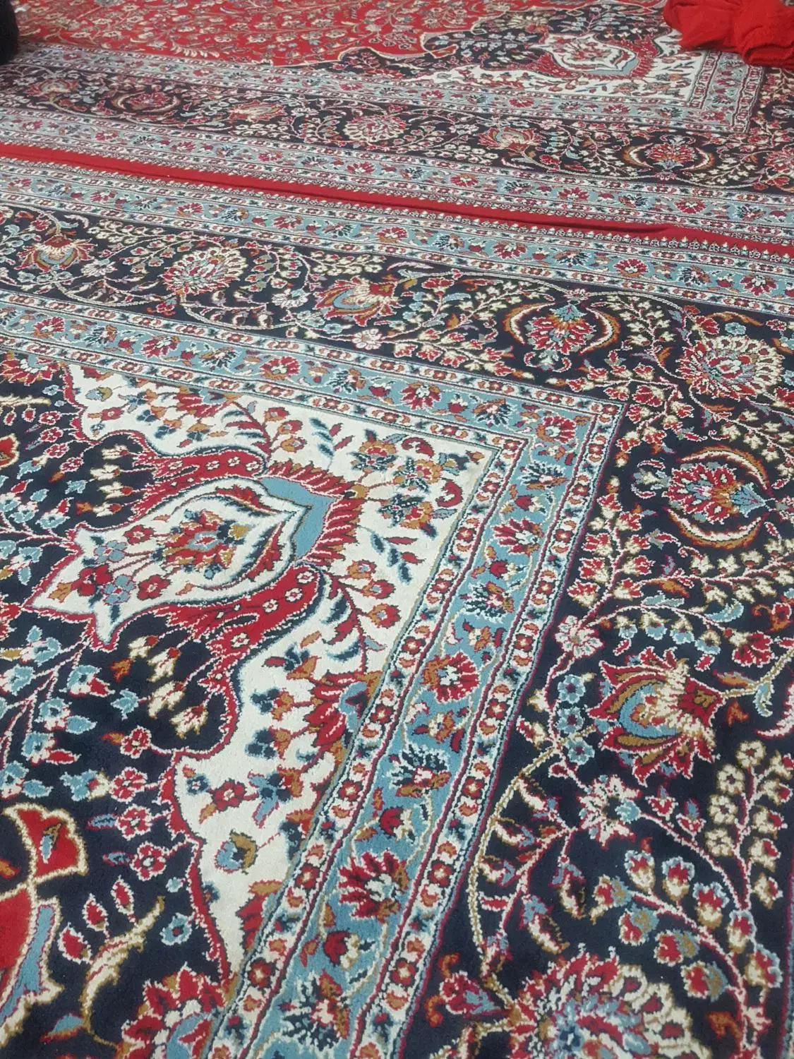 فرش تمیز و سالم بدون زدگی و پادگی|فرش|تربت جام, جامرود|دیوار