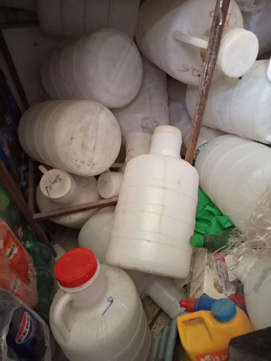 دبه خیارشور|ظروف نگهدارنده، پلاستیکی، یکبارمصرف|مشهد, عامل|دیوار