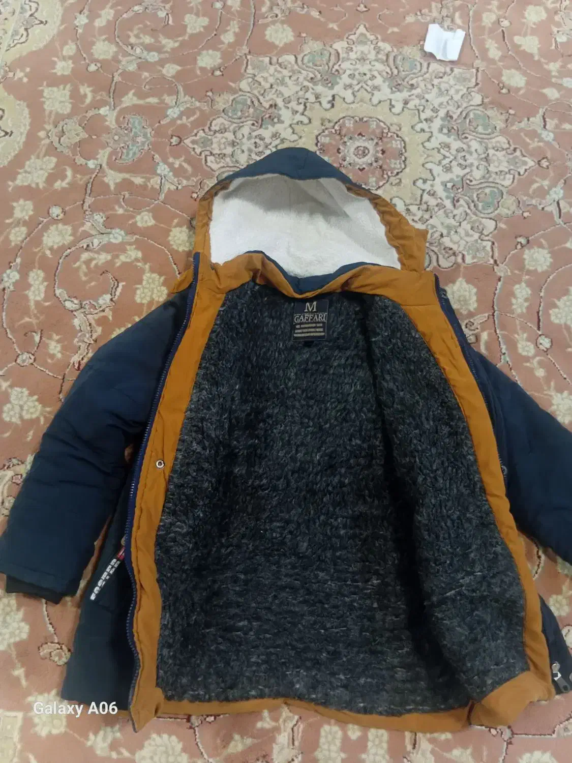 کاپشن|کفش و لباس بچه|ماکو, |دیوار