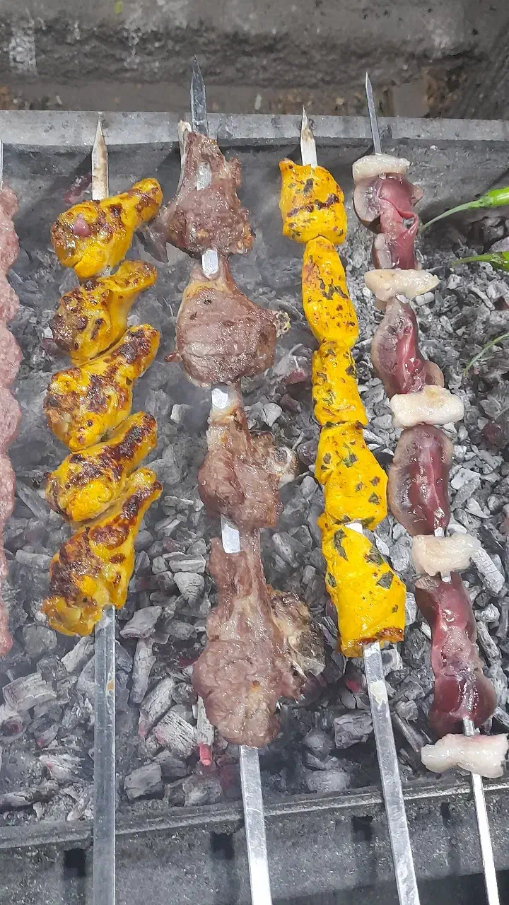 نیازمند منقل دار و تخته کار حرفه ای (استخدام)|استخدام خدمات فروشگاه و رستوران|رفسنجان, |دیوار