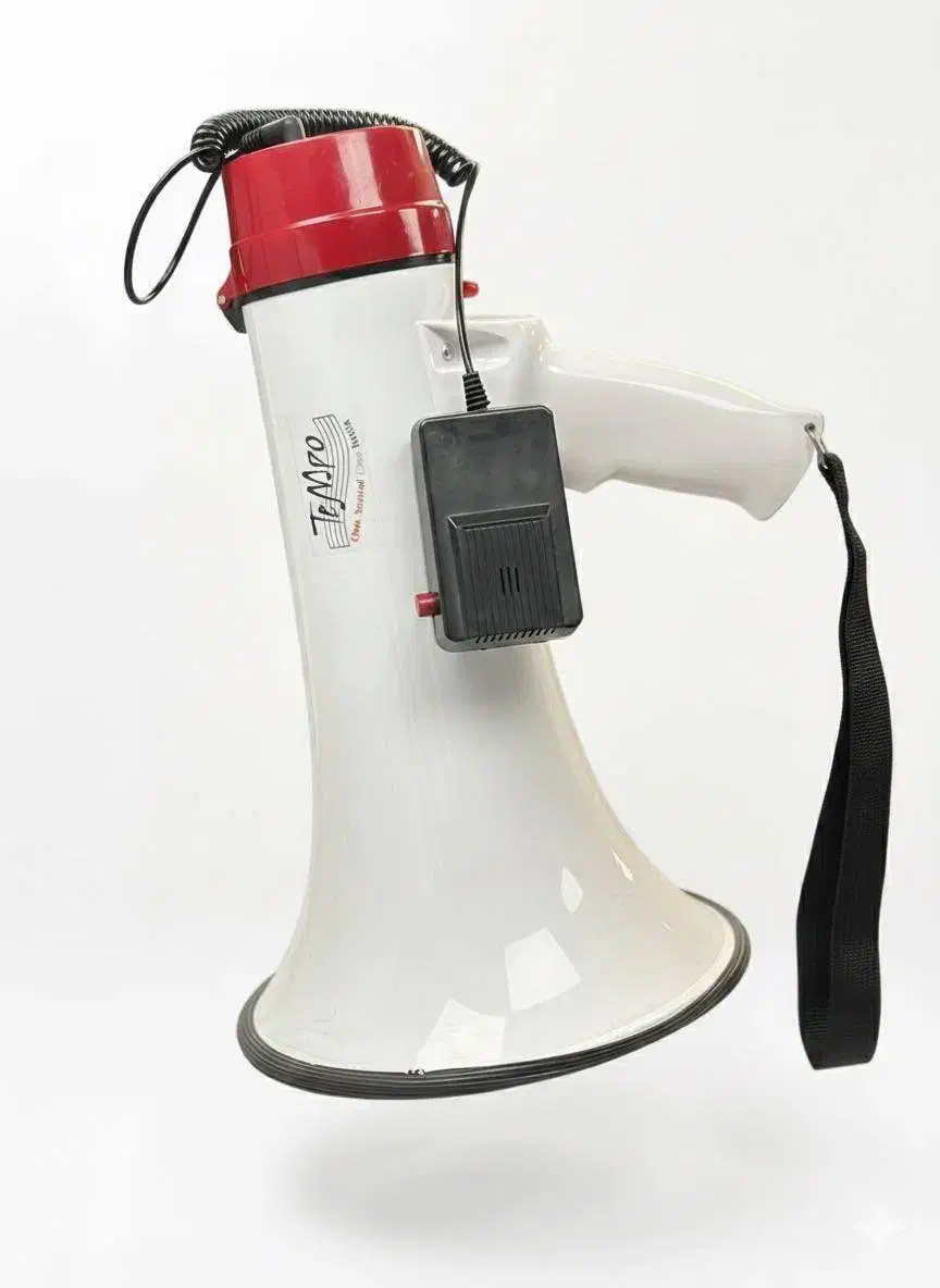 بلندگو دستی شارژی کارگردانی|صوتی و تصویری|تهران, لاله زار|دیوار