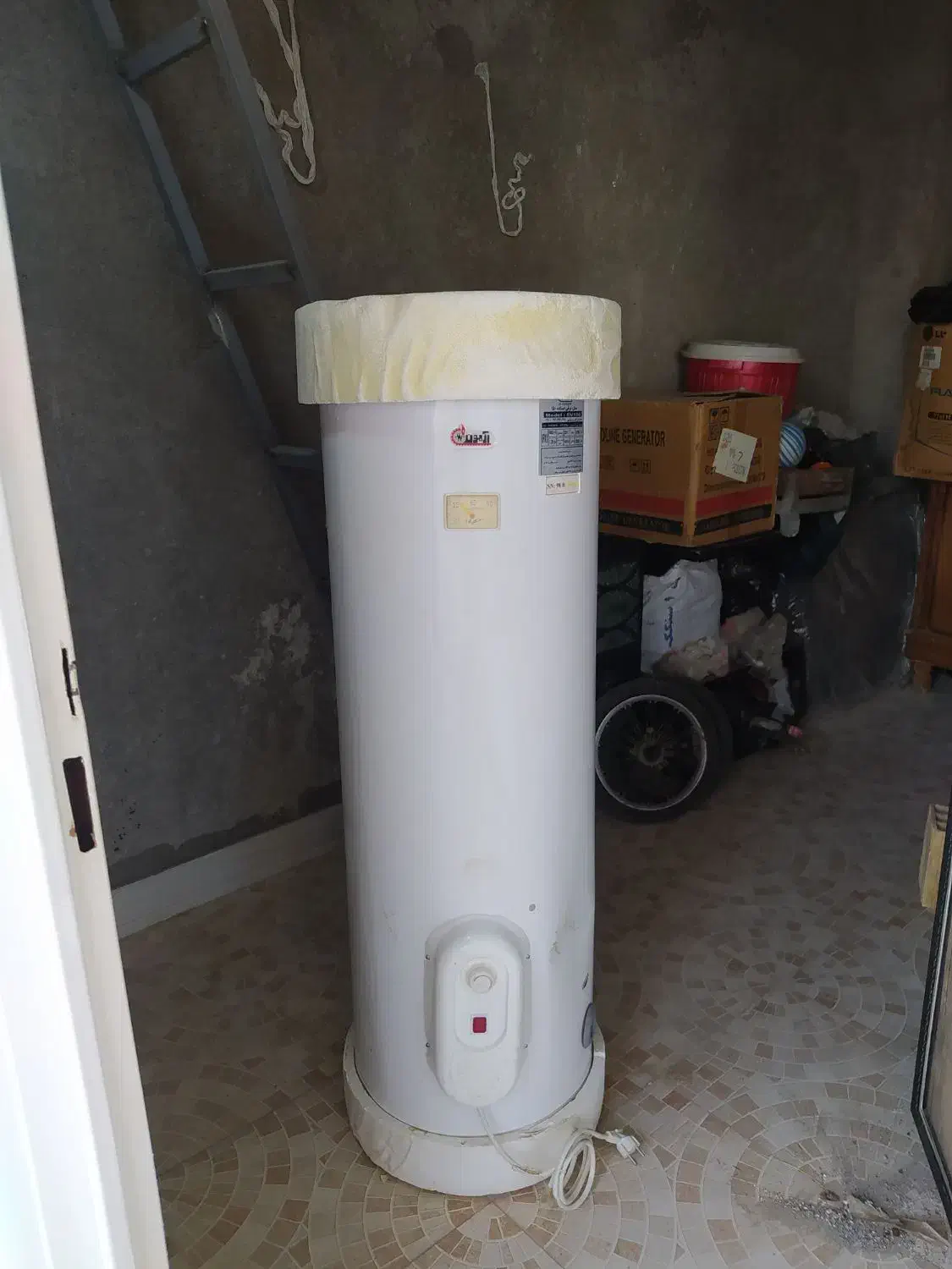 آبگرمکن|آبگرمکن، پکیج، شوفاژ|دوگنبدان, |دیوار