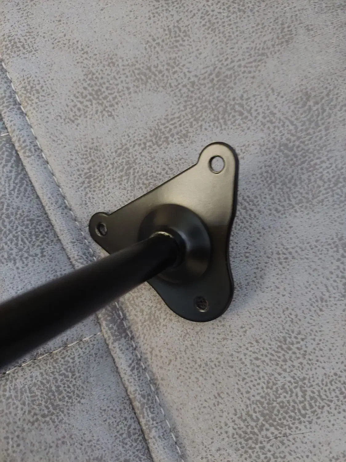 پایه دیواری گیتار Hercules|گیتار، بیس، امپلیفایر|رشت, بلوار گیلان|دیوار