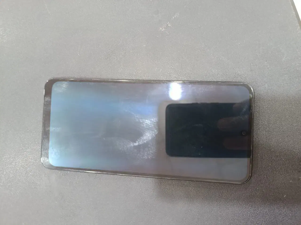 موبایل|موبایل|یاسوج, |دیوار