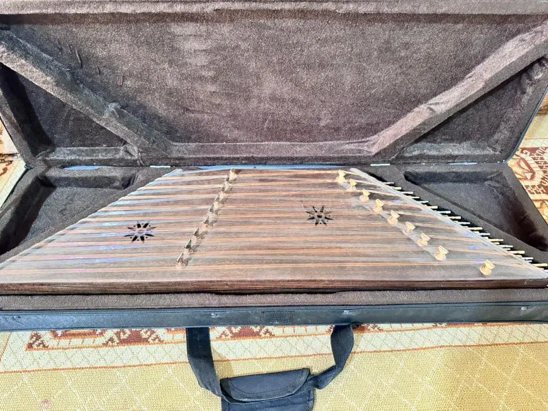 سنتور|سازهای سنتی|فلاورجان, |دیوار