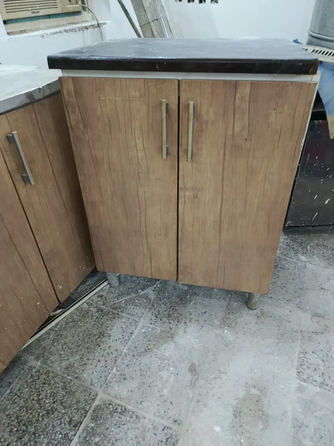 کابینت فلزی کارکرده ۳متری بهمراه یک عدد بوفه|مصالح و تجهیزات ساختمان|اندیمشک, |دیوار