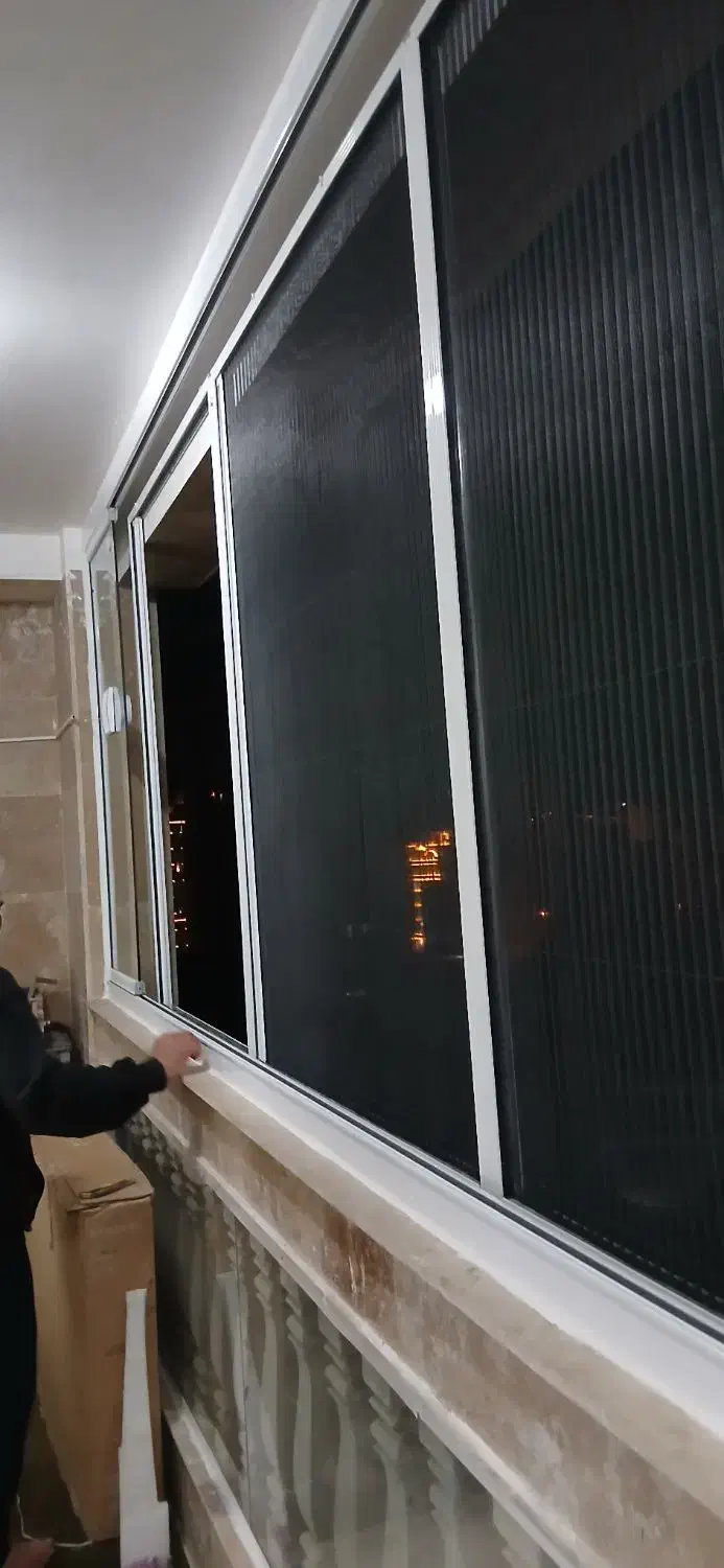 نصب انواع توری پلیسه کشویی و توری ثابت آلومینیومی|خدمات پیشه و مهارت|اردبیل, |دیوار