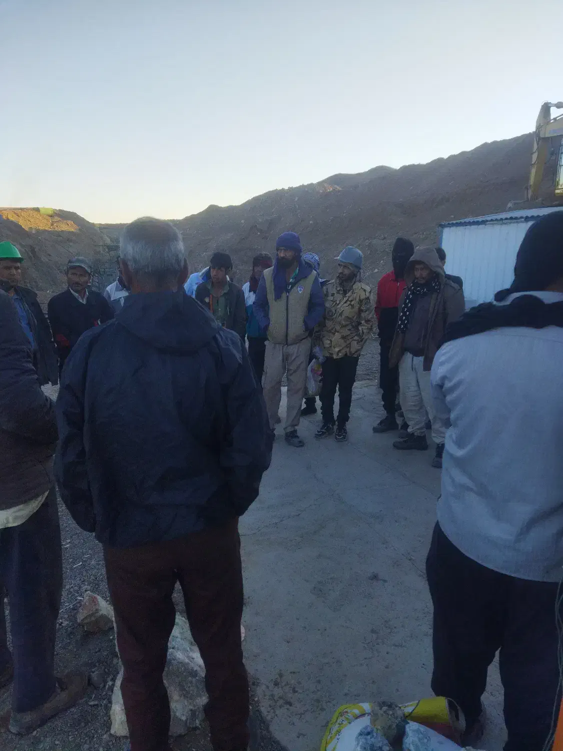 بکارگیری نیروی کاروفنی درمعدن|استخدام معماری، عمران و ساختمانی|گناباد, |دیوار