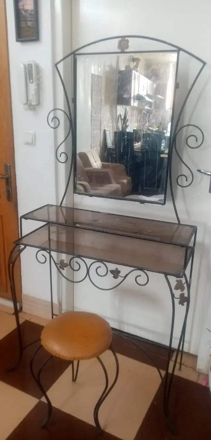 میز ارایش|تخت و سرویس خواب|شیراز, شهرک سراج‎|دیوار