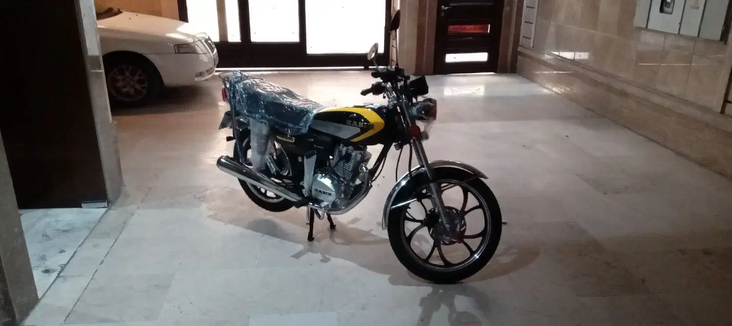 هوندا ۲۰۰|موتورسیکلت|تهران, زعفرانیه|دیوار