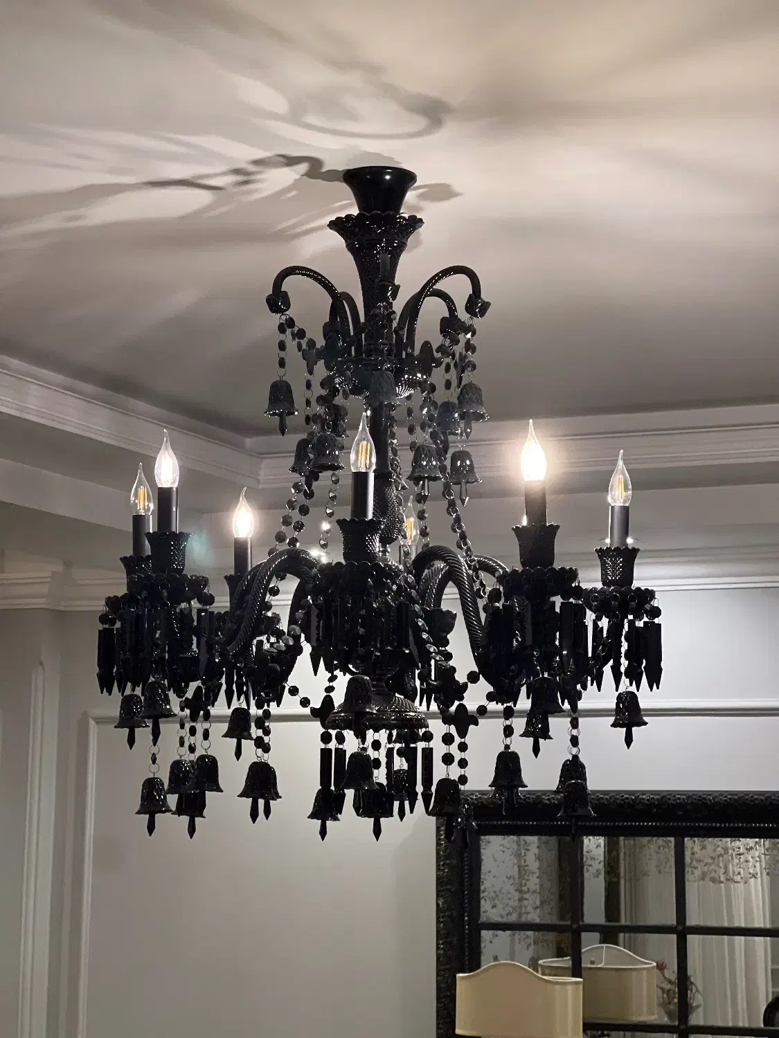 لوستر مشکی ۲۵ ملیون تومان|لوستر و چراغ آویز|تهران, اقدسیه|دیوار