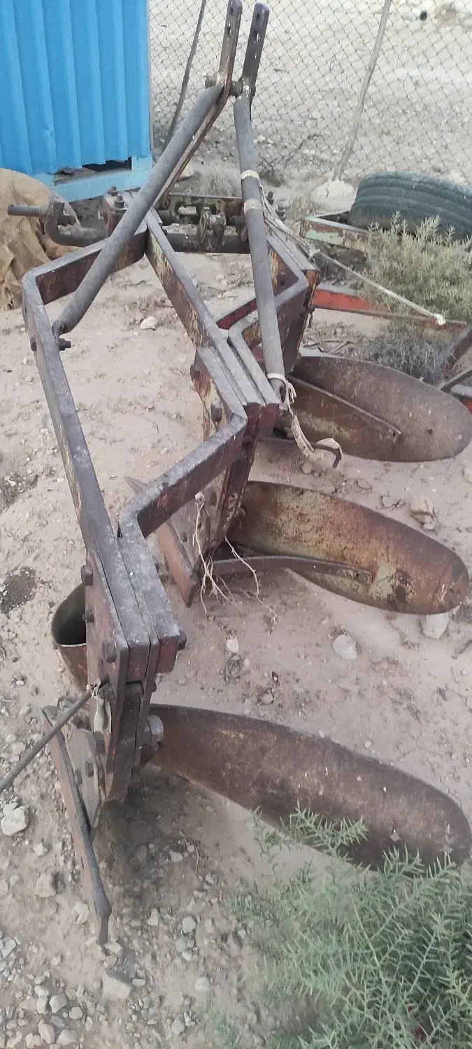 فروش گاوآهن سه خیش|ماشین‌آلات صنعتی|دشت ذهاب, |دیوار