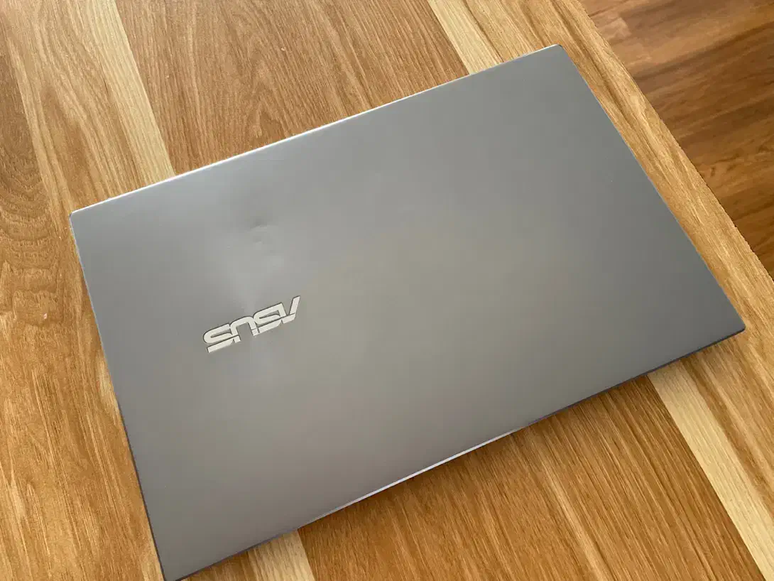 ایسوس زن بوک ، الترابوک با گرافیک مجزا-face id|رایانه همراه|رشت, خمیران زاهدان|دیوار