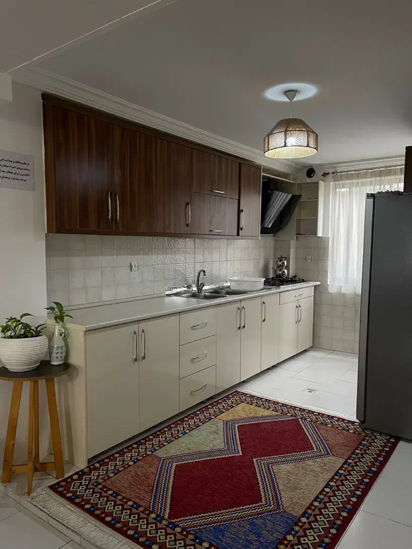 خانه مبله با وسایل نو و فوق تمیز(مرکز شهر)|اجارهٔ کوتاه‌مدت آپارتمان و سوئیت|رشت, گلباغ نماز|دیوار