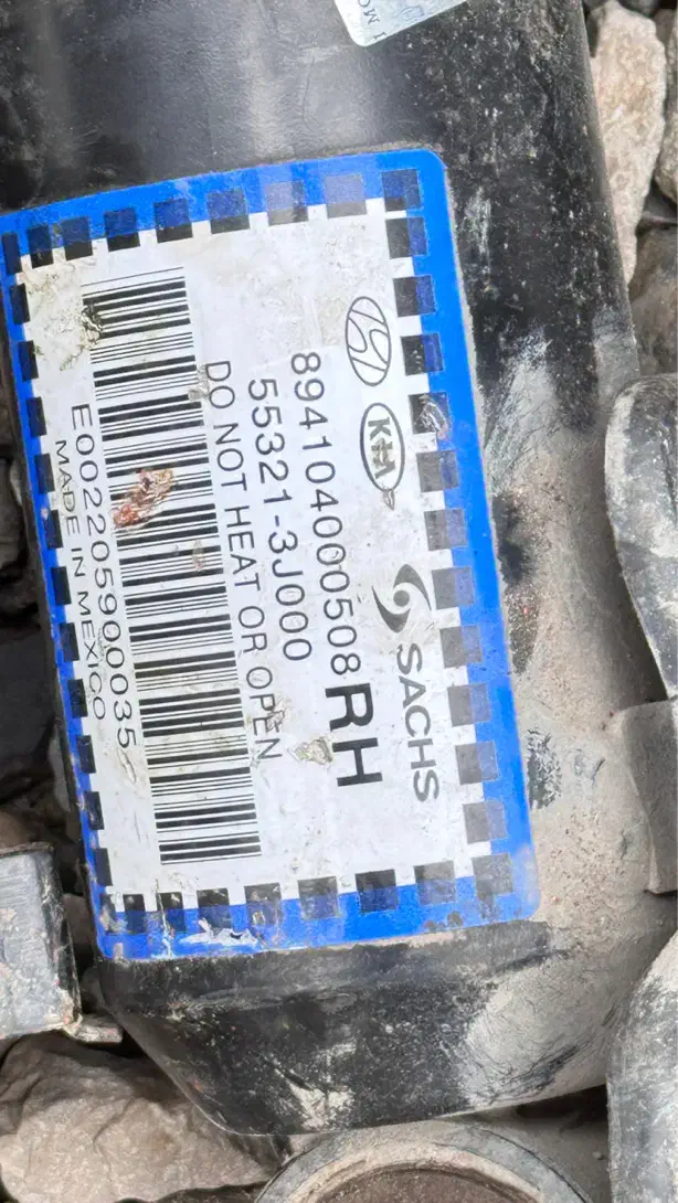 کمک عقب وراکروز برقی یک جفت سالم|قطعات یدکی و لوازم جانبی|کرج, گلشهر|دیوار